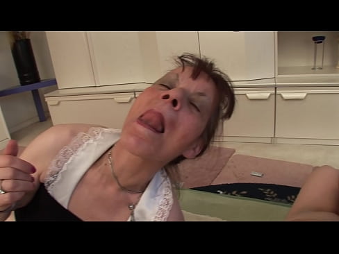 ❤️ Mae gan ddwy nain ac un taid driawd ❌ Fideo porn ar cy.sexera.ru ❤