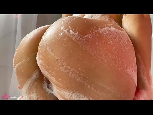 ❤️ Mae gwallt tywyll yn Mastyrbio Pussy gyda Dirgrynwr i Orgasm Dwys yn y Cawod ❌ Fideo porn ar cy.sexera.ru ❤